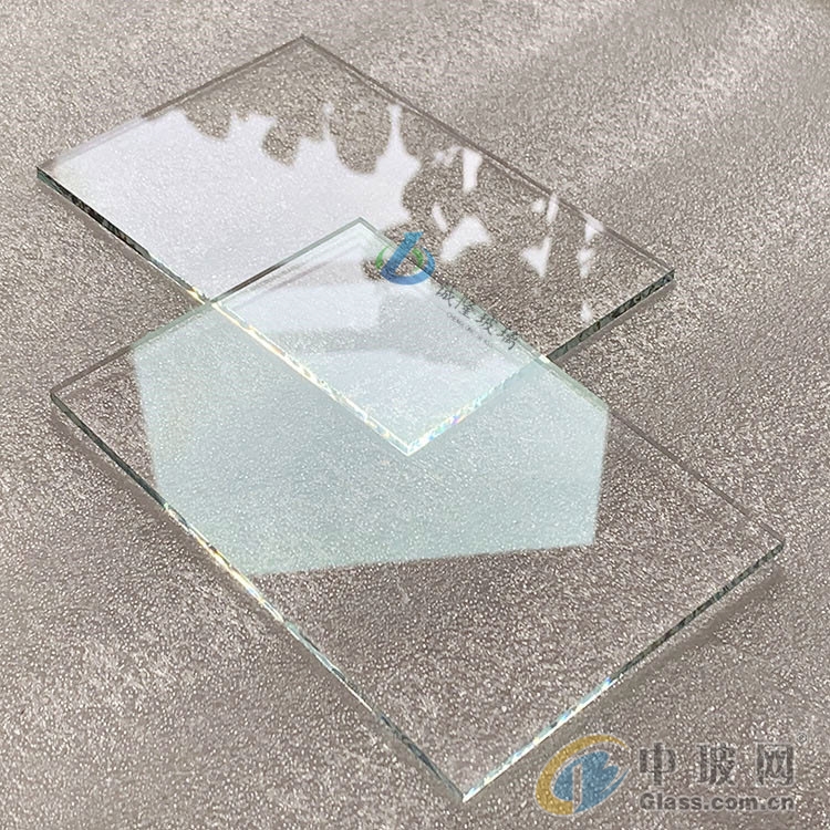 淡绿色膜系AR玻璃 先AR镀膜再高温钢化的AR镀膜玻璃厂