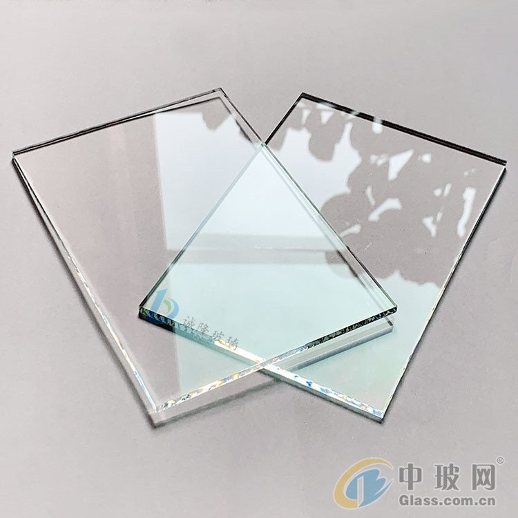 淡绿色膜系AR玻璃 先AR镀膜再高温钢化的AR镀膜玻璃