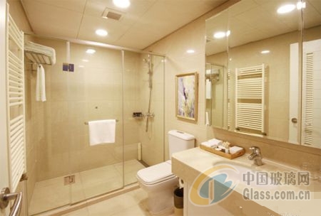 卫生间淋浴房安装 正确安全最重要-玻璃资讯-中