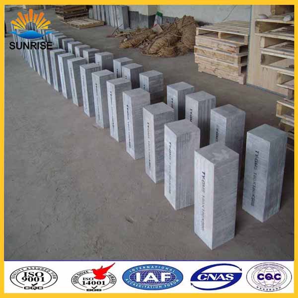 fused cast skid rail block 04.jpg