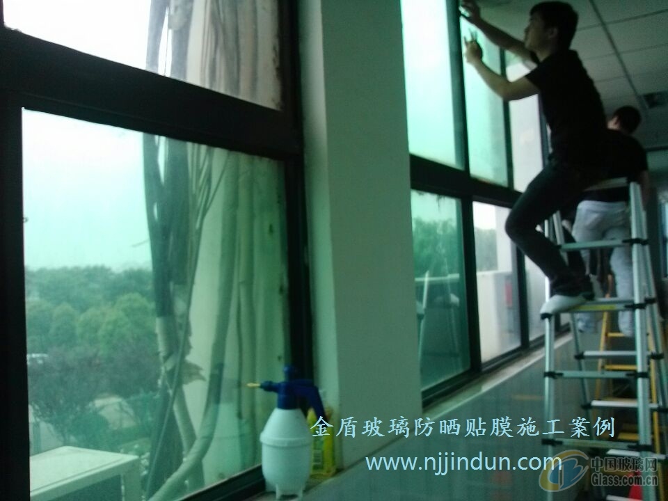 南京玻璃贴膜,建筑隔热防晒膜!