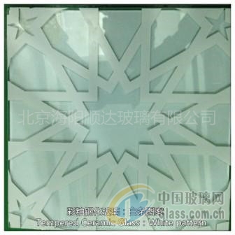 彩釉钢化玻璃:白色条纹图案