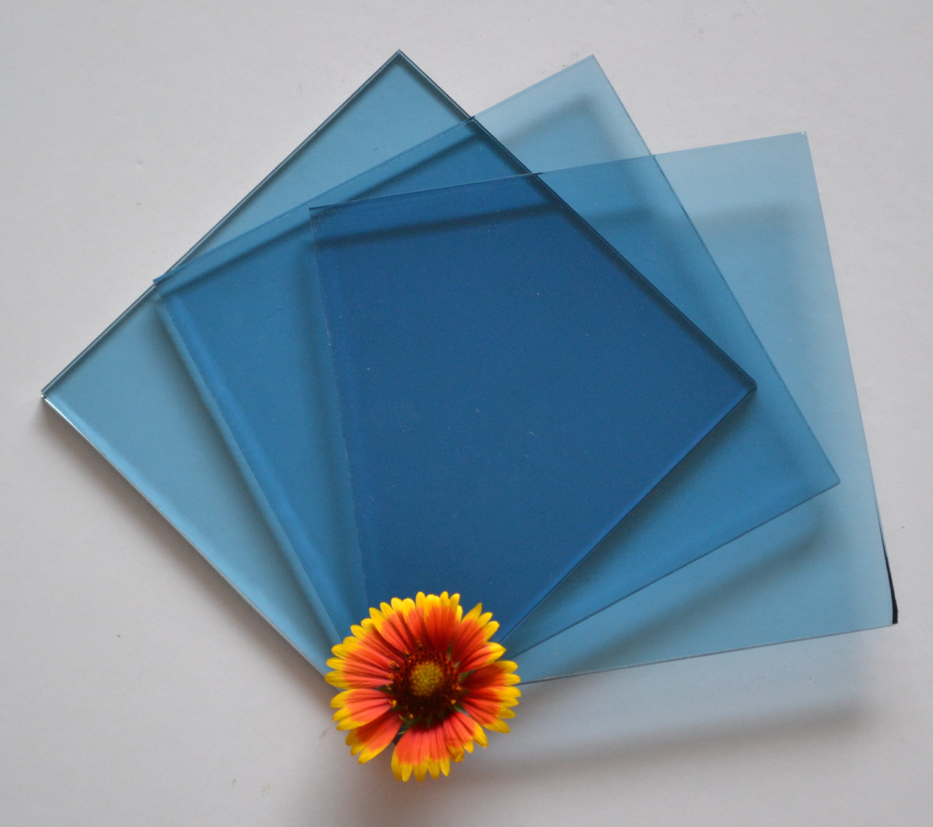 唐山市蓝欣玻璃有限公司-浮法玻璃,镀膜玻璃,颜色玻璃