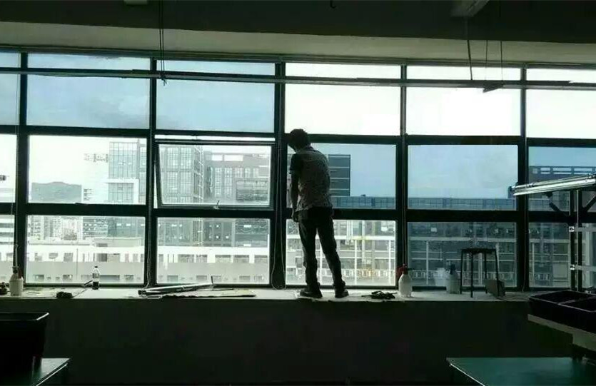 广州工厂办公室玻璃窗贴膜