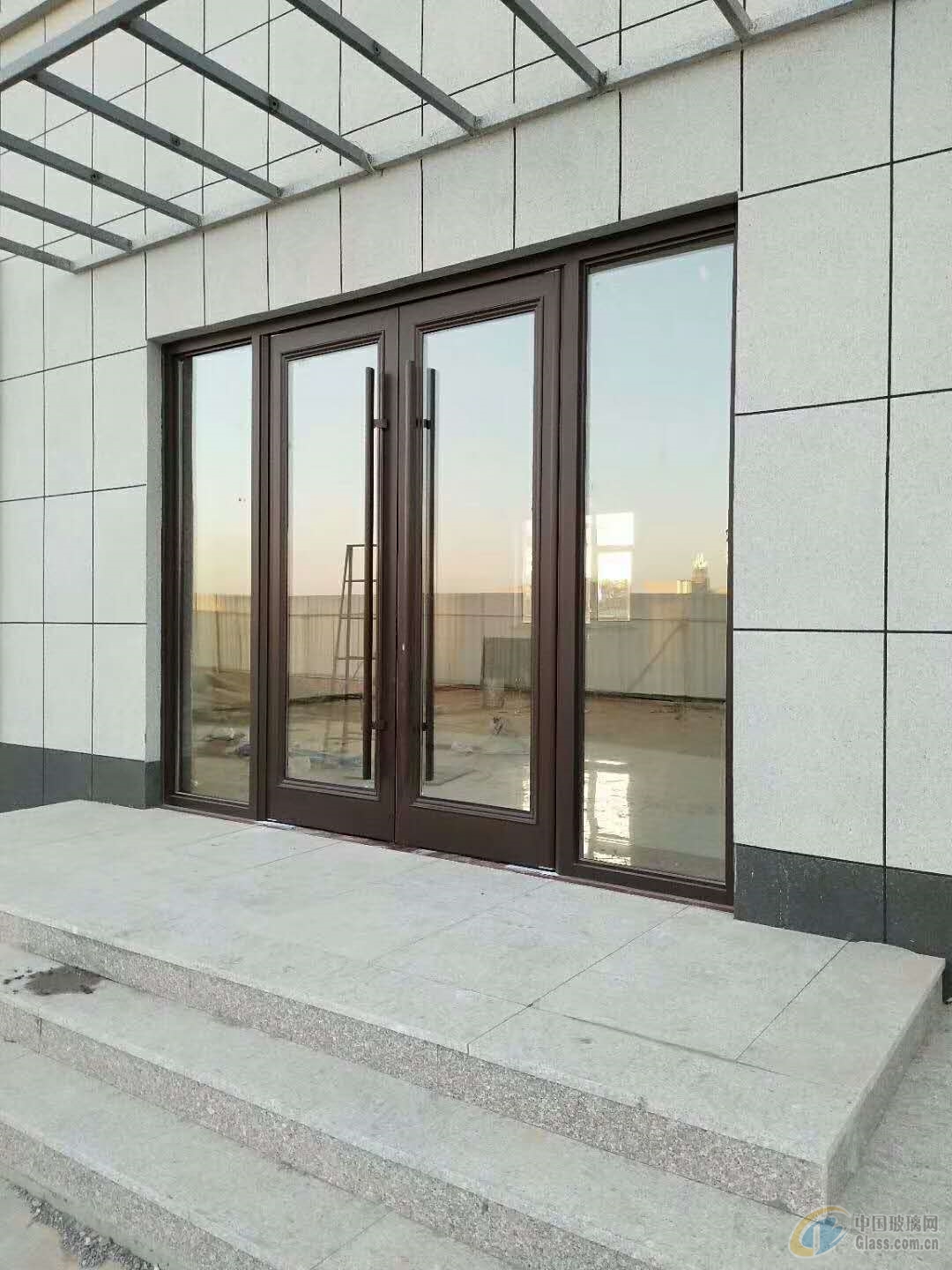 生产厂家铝合金折叠门 断桥门窗铝型材门窗系统 平开折叠门-阿里巴巴