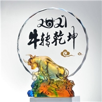 2021牛轉(zhuǎn)乾坤擺件，生肖牛禮品，家居電視柜裝飾品