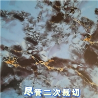 幽藍綴金讓魚(yú)缸成為時(shí)光里的鎏金風(fēng)景