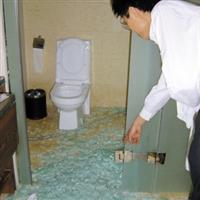上海卫生间浴室玻璃移门维修