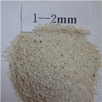 山東質量技術要求比較好的過濾水用精致白色石英砂濾料顆粒均勻干凈