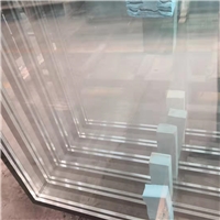河南郑州15毫米超白三层中空钢化玻璃