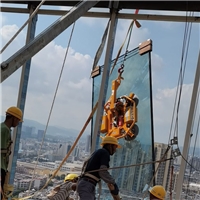 玻璃幕墻工程用電動吸盤 真空玻璃吸吊機