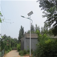 保定7米50瓦LED鋰電太陽能路燈廠家報(bào)價(jià)