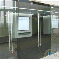 朝陽區(qū)安裝玻璃門專售玻璃制品