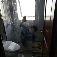 貴陽上門施工浴室玻璃貼安全透明防爆膜